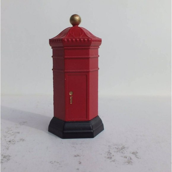 Dept 56 Heritage Village English Post Box Christmas Village Accessory - 1992 - Picture 5 of 9
